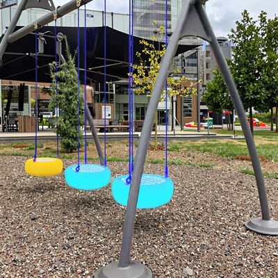 Guter Preis Moderner Outdoor-Gartenschaukel mit 16-Farben-RGB-LED-Reifenschaukel, wasserdicht IP67, Gartenmöbel, Kinderpark, traditionell Online